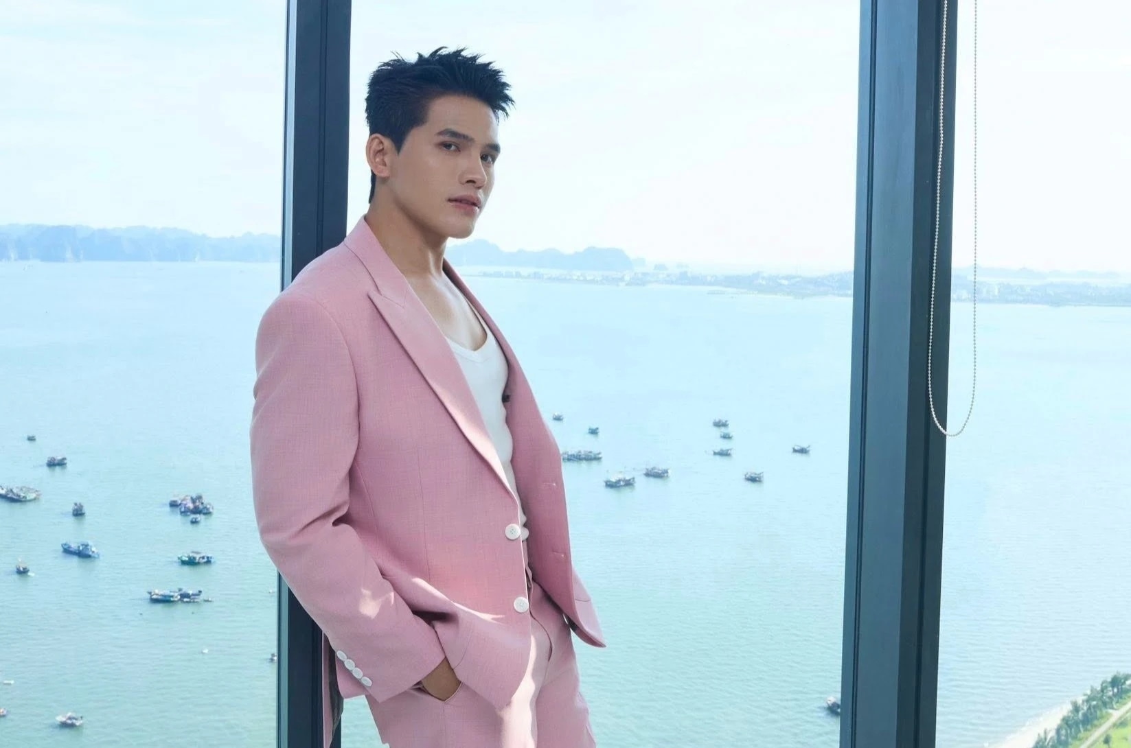 Quoc-thien-bi-khoi-kien