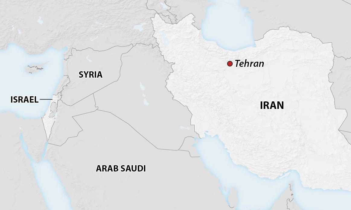 Vị trí của Iran và Israel. Đồ họa: CNN.