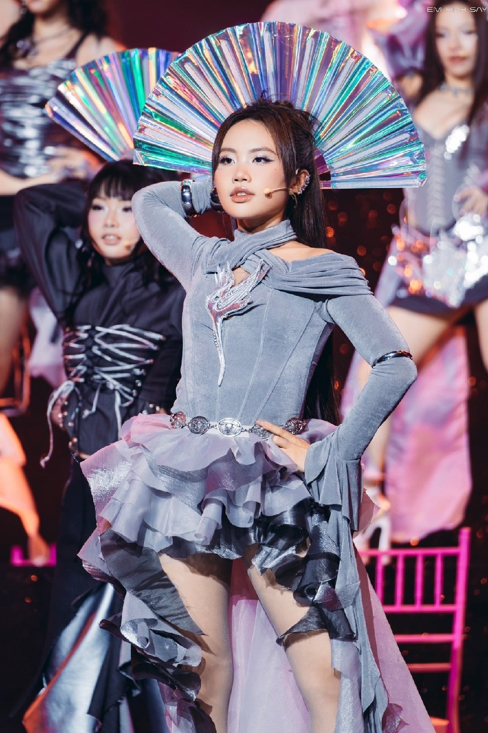 em-xinh-phuong-my-chi