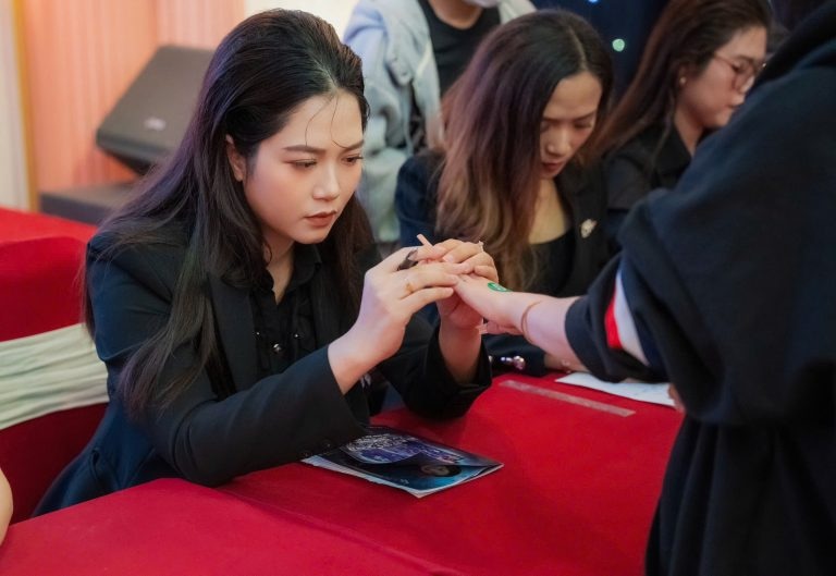 lan-le-nailartist-5