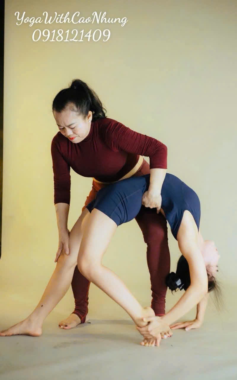 cao-nhung-yoga-chua-lanh-3