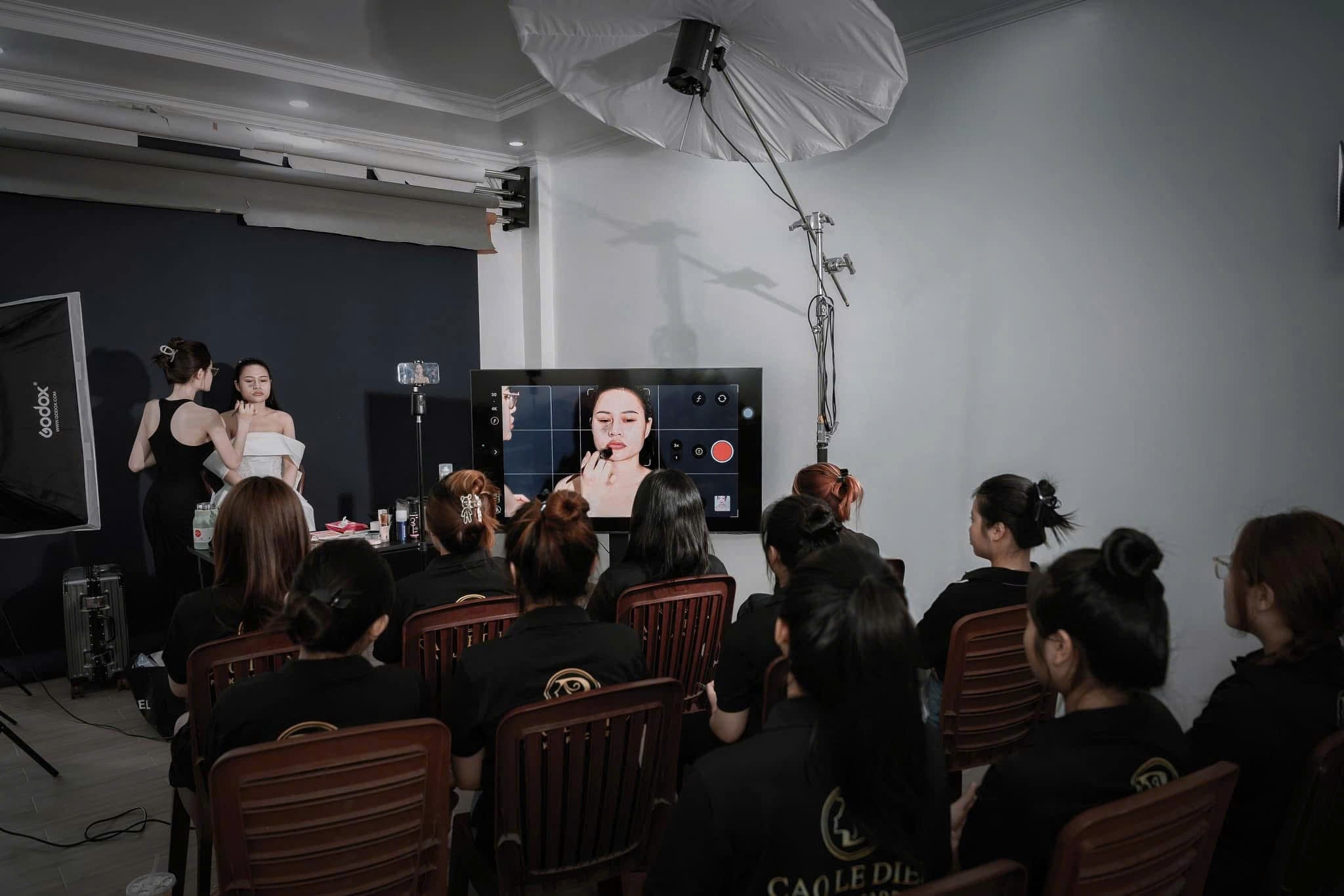 cao-le-dien-makeup-3