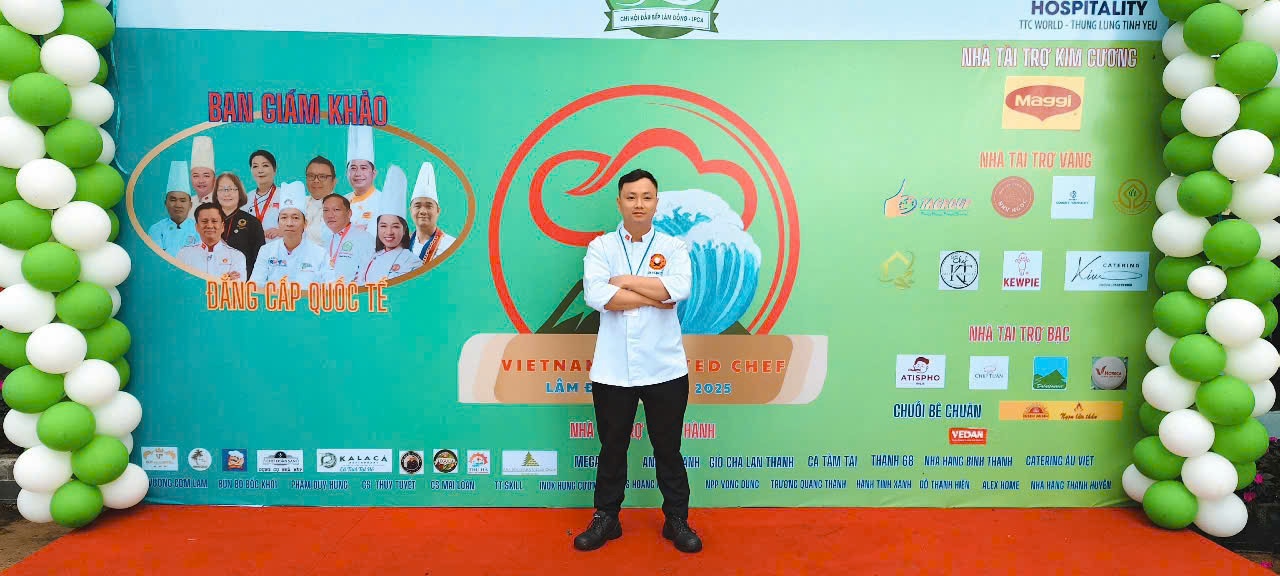Sơn-Phạm-2