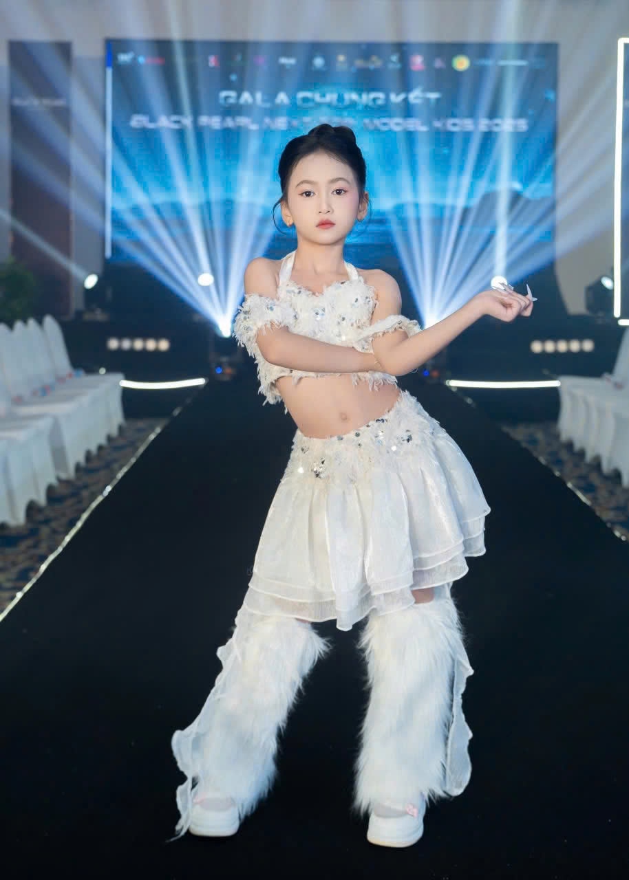 Model kids Huỳnh Lê Thảo Trân