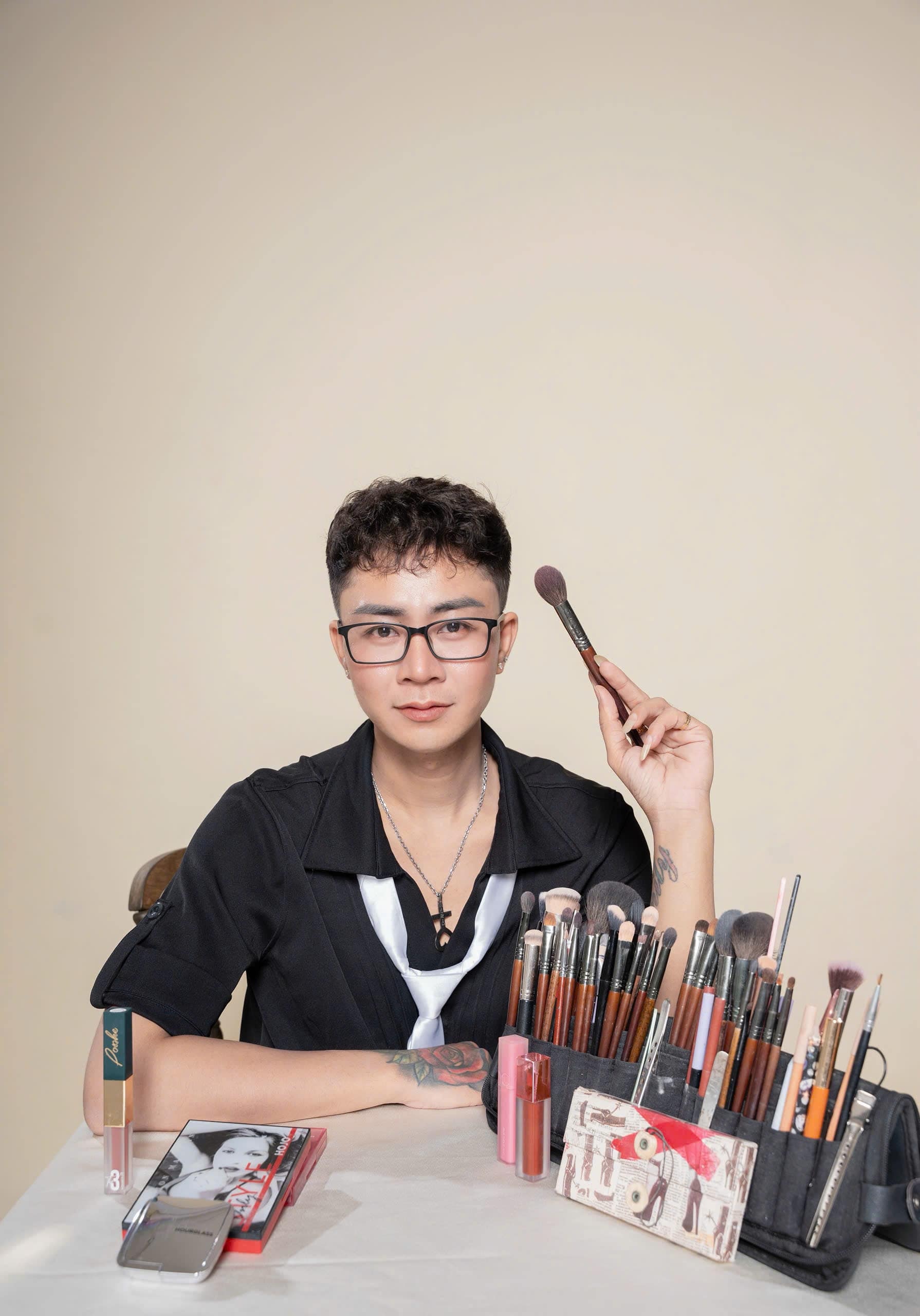 makeup artist Nguyên Phát