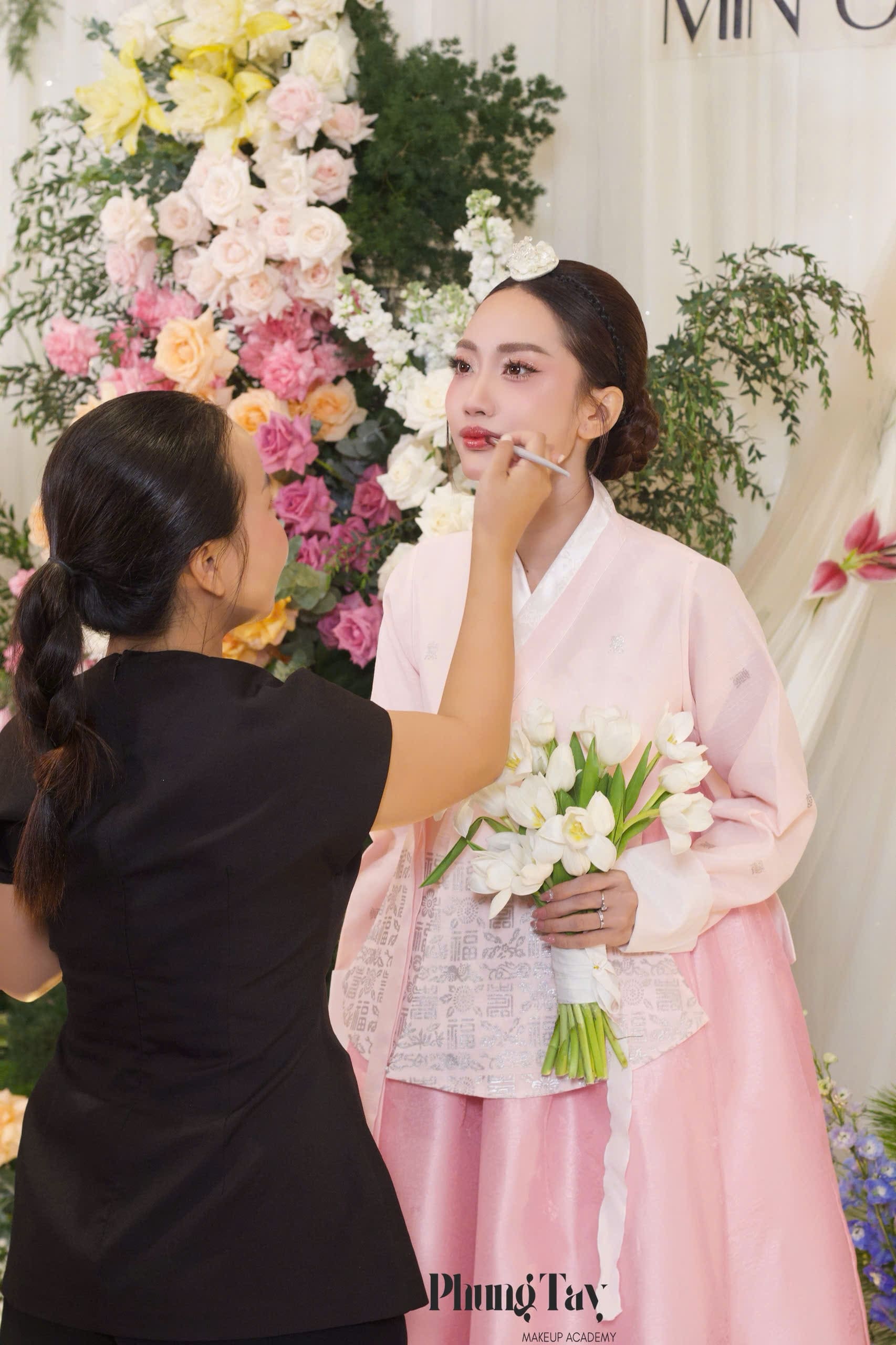  makeup artist Phụng Tây