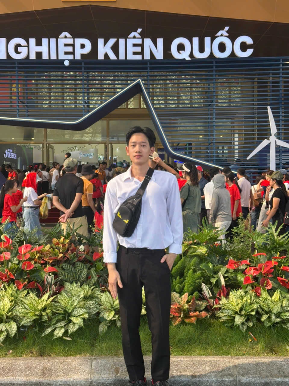 Nguyễn Văn Khánh – chàng họa sĩ trẻ được nhiều người biết đến với cái tên "Khánh Hay Vẽ"