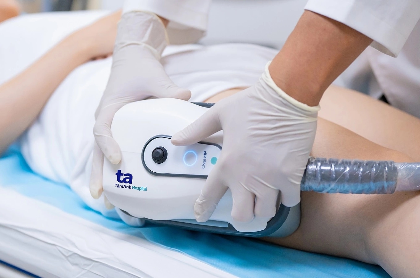 Công nghệ đông hủy mỡ giúp giảm mỡ dưới da từng vùng không xâm lấn. Ảnh: Bệnh viện Đa khoa Tâm Anh