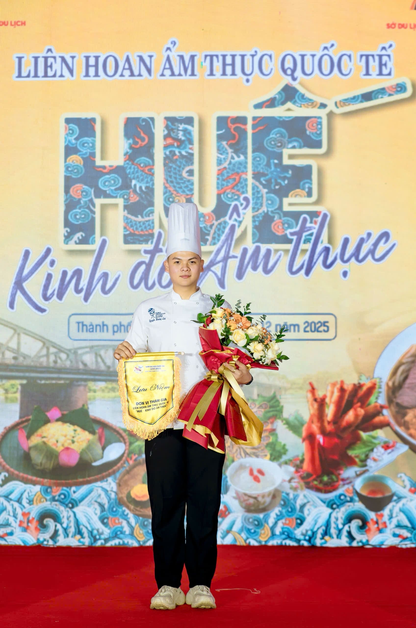 Đằng sau mỗi giải thưởng là những ngày dài trong gian bếp, nơi nỗ lực và sự kiên trì dần được chuyển hóa thành kết quả