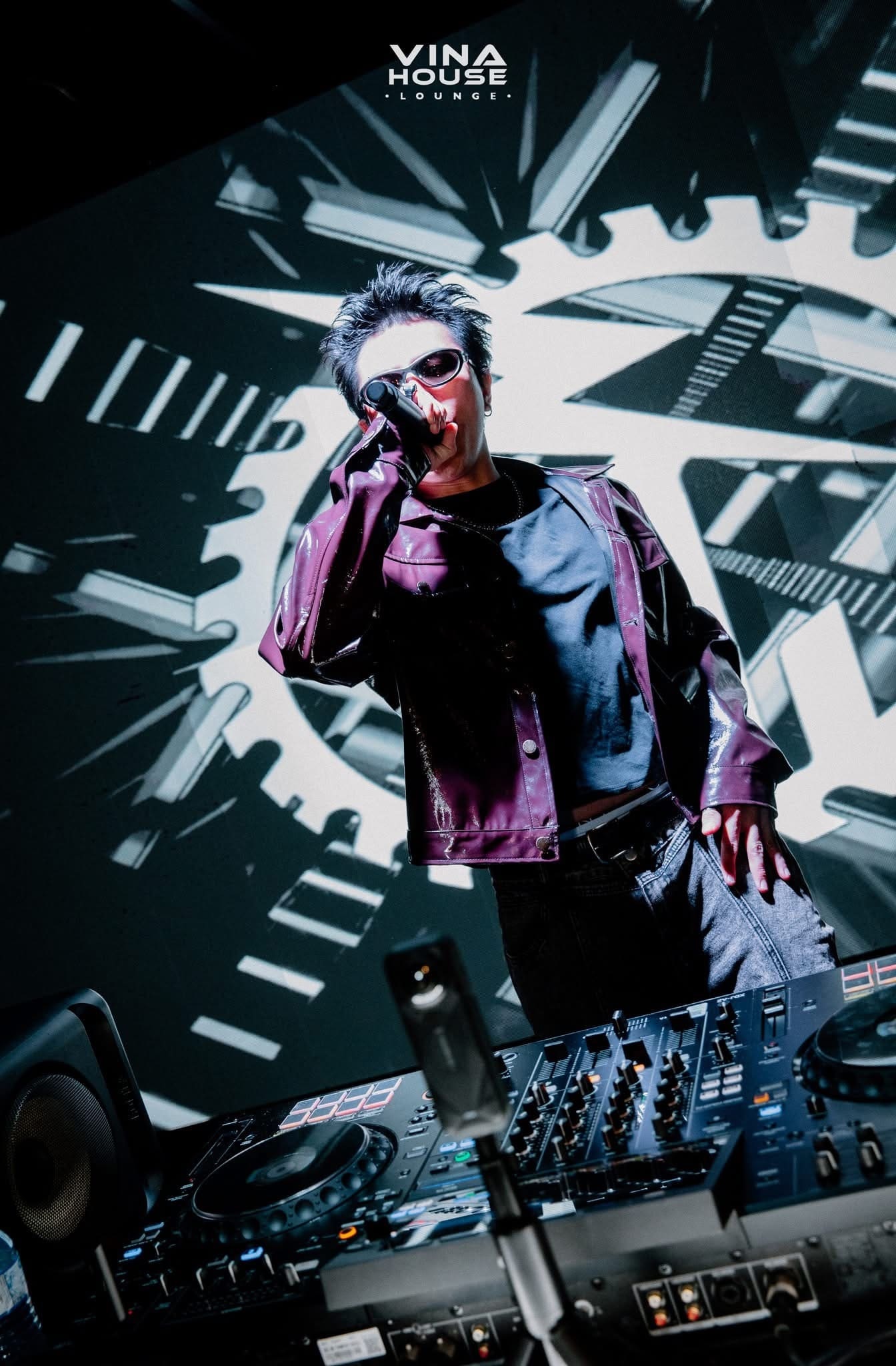 Mẫn Nguyễn (DJ J2) - 1