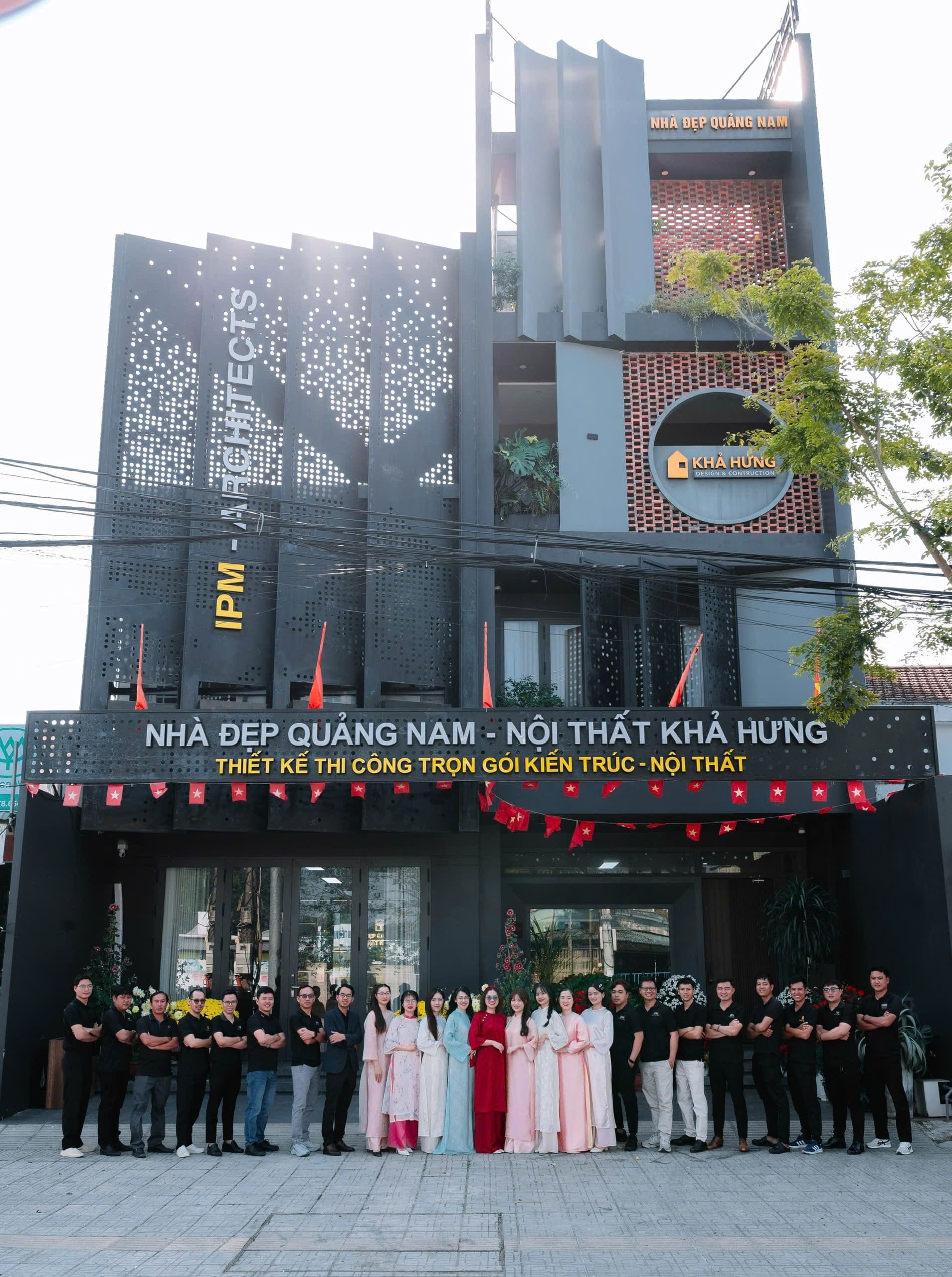 Đội ngũ nhân sự tại Nhà Đẹp Quảng Nam