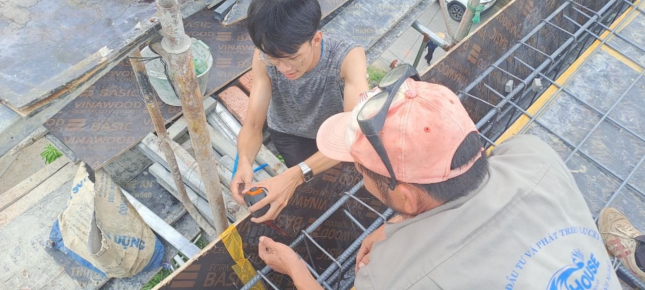KTS Lương Minh Duy thường xuyên có mặt tại công trường